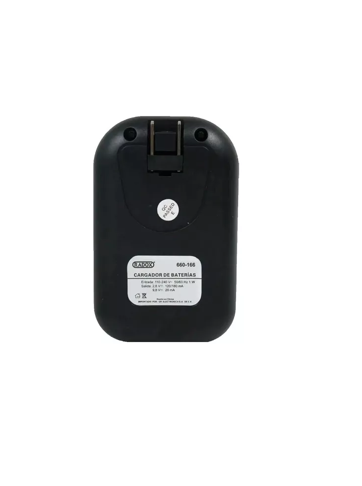 Cargador De Baterías AA, AAA Y 9V Incluye 2 AA Y 2 AAA Radox  660-166